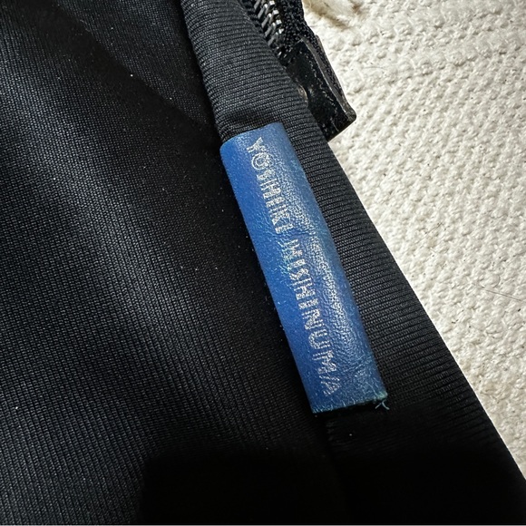 YOSHIKI HISHINUMA vintage black neoprene scuba zippered handbag - Picture 4 of 15